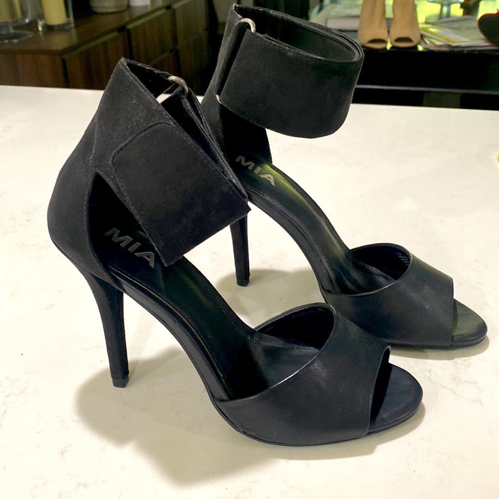 MIA Beverlee Ankle Strap Heels